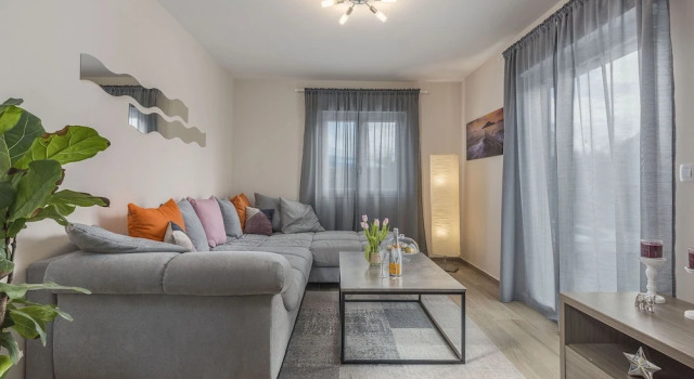 Charming Villa Frontera in Nova Vas With Private Pool for 7 People