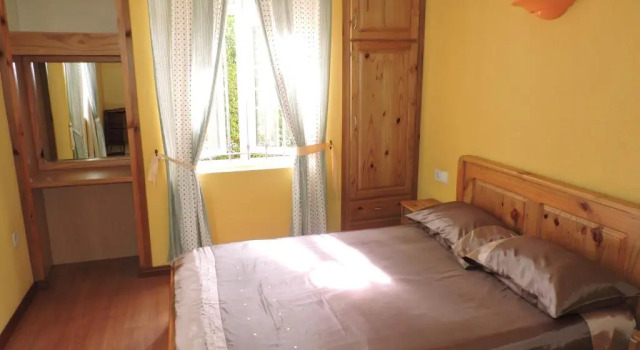Villa Hibiscus, Book Villa Hoteller i Asturias med pool, Swimmingpool
