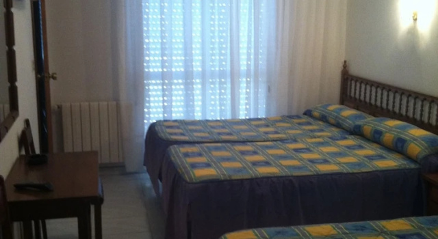 Трёхместный номер Standard Hotel Pipo