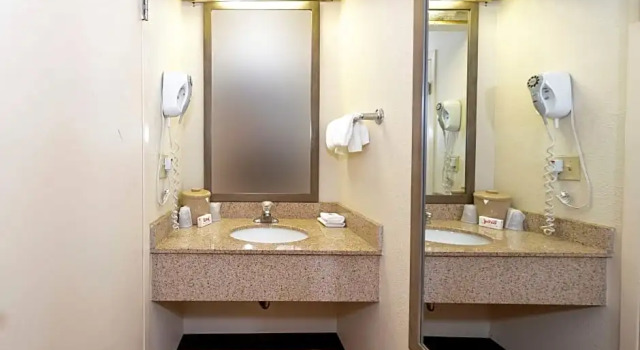 Одноместный номер Deluxe Red Roof Inn Tinton Falls-Jersey Shore