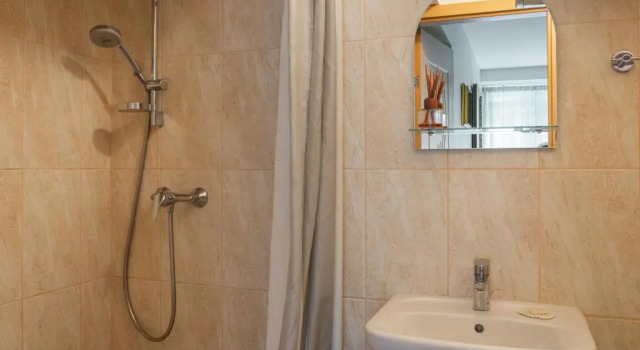Апартаменты Family-friendly 2 rooms apartment with view to a forest