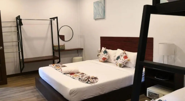Номер Deluxe Baan Suan Rim Klong Resort