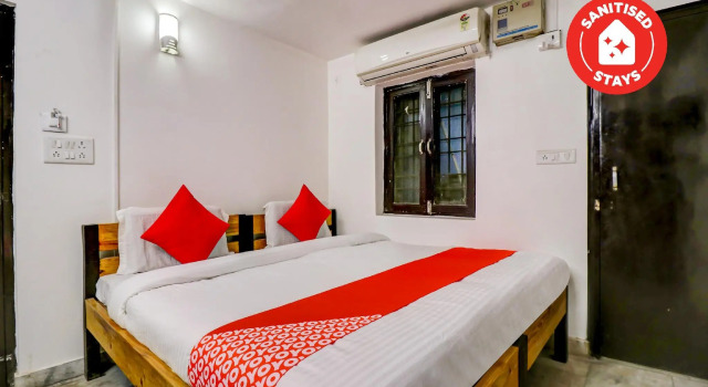 OYO 66434 Hotel Dhruv Inn