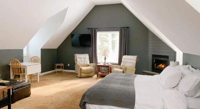 Двухместный номер Deluxe с видом на сад The Inn at the Ninth Hole Bed & Breakfast