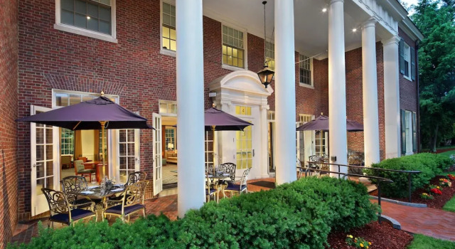 Andover Inn, Забронировать Отель Андовер Массачусетс