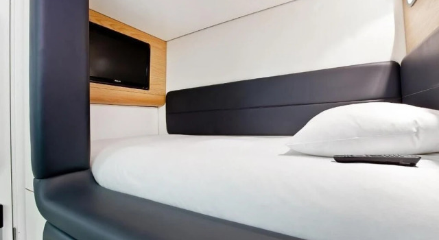 YOTELAIR London Gatwick Airport, Забронировать Отель Отели Исторического графства Суссекса 3 звезды, 3*