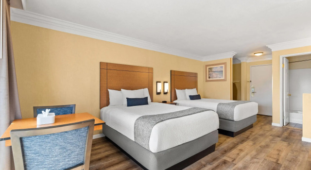 Travelodge by Wyndham San Clemente Beach