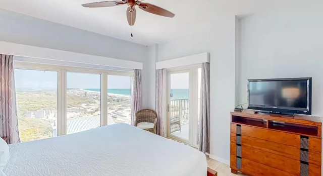 Двухместный номер Standard с балконом Tops'l Beach Manor C-804
