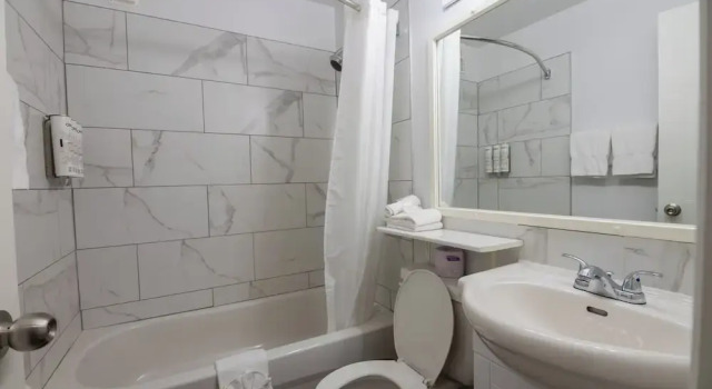Четырёхместный номер Superior Hôtel Les Mouettes