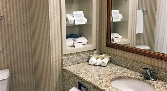 Run of House Holiday Inn Express Syracuse Airport by IHG