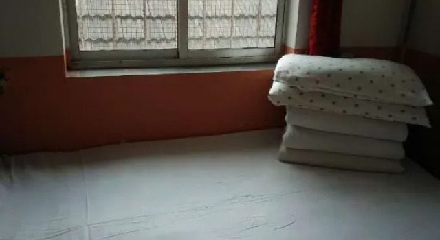 Yantai Dongxing Hostel, Забронировать Хостел Яньтай Yantai Region