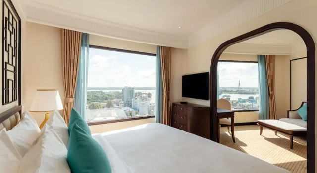 Двухместный люкс Charmant Suites a Boutique Hotel Can Tho