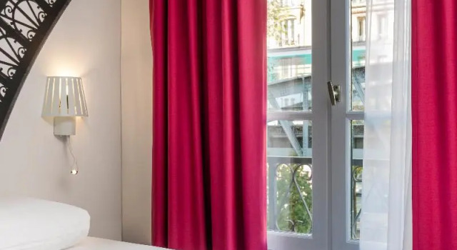 Люкс ibis Styles Paris Eiffel Cambronne