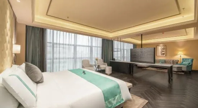 Люкс Deluxe Xana Hotelle Hotel (Guangzhou Huadu Sunac Resort Baiyun Airport)
