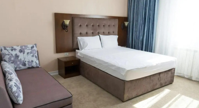 Семейный номер Standard с видом на бассейн Hotel MaRailiS Mangalia