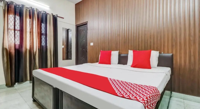 Номер Classic SPOT ON 64883 Downtown Stays
