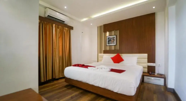 Emarald Hotel Calicut, Забронировать Отель Недорогие отели штата Кералы, недорого