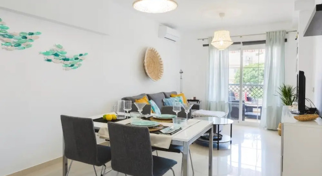 La Marina II, luminoso apartamento junto a la playa
