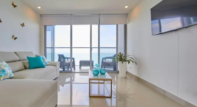 Апартаменты Beachfront Paradise With Outstanding Sunset Views