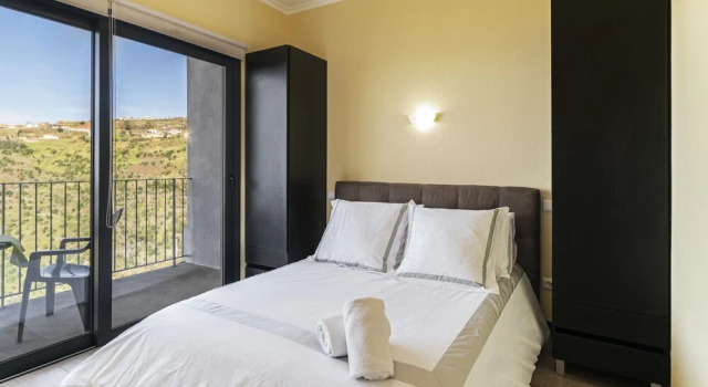 Top of the Cliff Apartment, Rezerwuj Apartament Serra de Agua Funchal