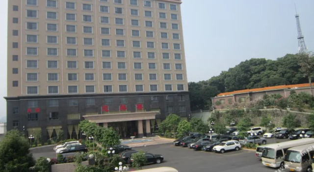 Yangshan Baoheng Business Hotel, Boek Hotel Hotels in Guangdong met parkeren, Parkeren
