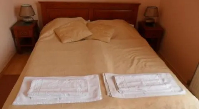 Várkert Panzió, Reserva ahora Hotel Hoteles baratos en Northern Hungary