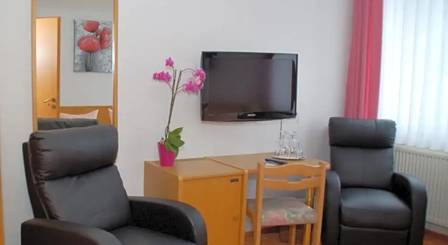 Hotel Goldner Anker, Забронировать Отель Отели Бад-Эльстер 4 звезды, 4*