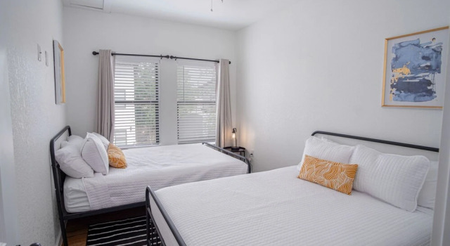 Elevate Your Stay at 3br/2.5ba Downtown Gem!