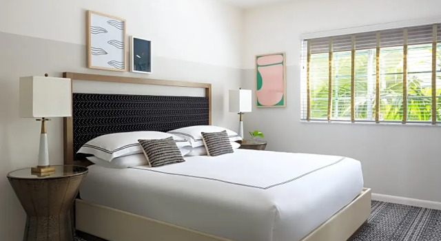 Двухместный номер Mobility Accessible Kimpton Surfcomber Hotel by IHG