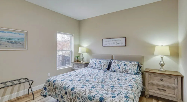 Lake Ozark Apartment w/ Balcony < 1 Mi to Water!, Prenota Appartamento Hotel a Missouri con parcheggio, Parcheggio