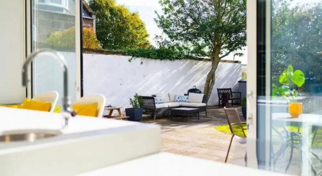Коттедж Sunnybrae House Seaside Family-friendly Getaway in Stonehaven With Hot Tub