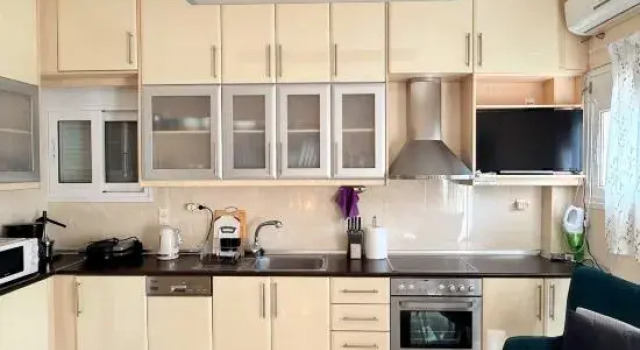 Апартаменты Little Central Apartment-1min Walk From Everywhere