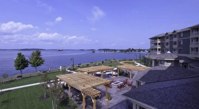Номер Standard с видом на реку 1000 Islands Harbor Hotel