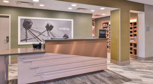 Hampton Inn and Suites Altoona-Des Moines by Hilton, Prenota Hotel Hotel a Iowa con piscina, Piscina