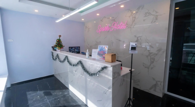 Spark Hotel