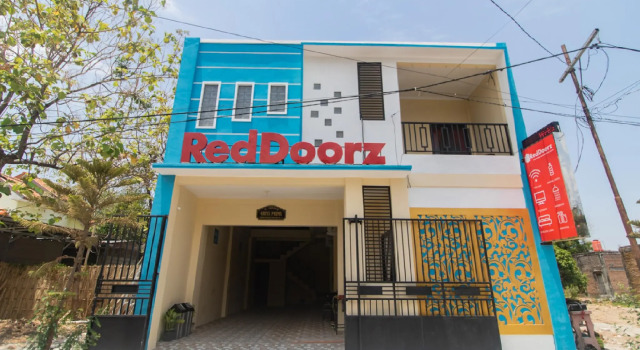 RedDoorz Syariah near Politeknik Negeri Madiun