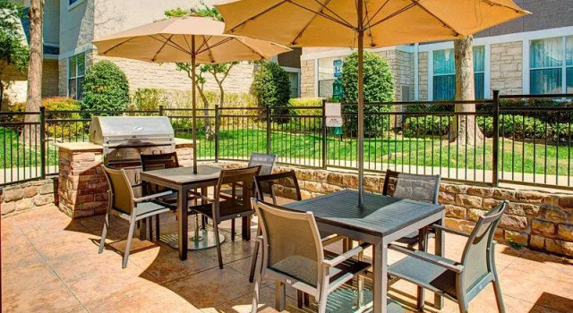 Четырёхместный люкс Residence Inn Dallas Park Central