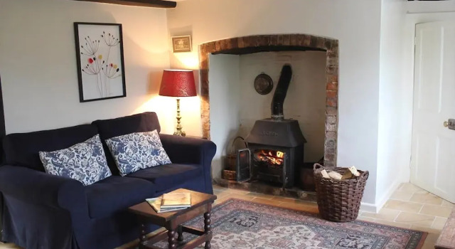 Beckford Cottage, Забронировать Дом для отпуска Хиндон Уилтшир