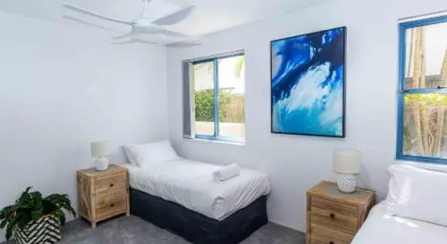 Byron Bay Accom Unit 1 46 Lawson Street, Byron Bay - Nautilus, Забронировать Отель Отели Байрон-Бей с парковкой, рядом с Пляж Пасс, Парковка