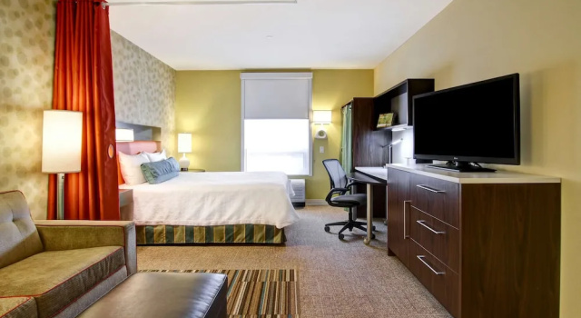 Двухместный номер Standard Home2 Suites by Hilton West Edmonton