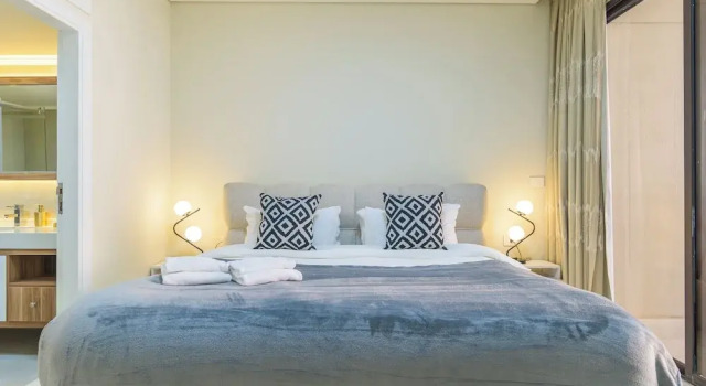 Апартаменты Crest - 3 Bedroom Apartment in Hamra