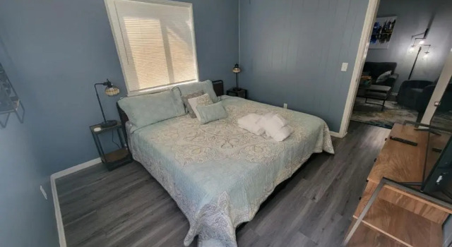 2022 Renovated 2-bedroom cozy, lovely condo, Забронировать Отель Отели Южной Каролины с бассейном, Бассейн