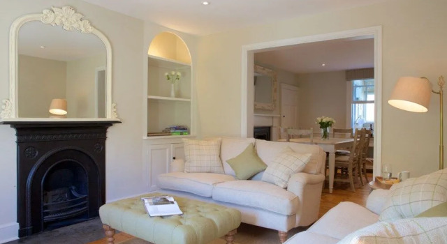 Seventeen The Town House, Забронировать Отель Бат Bath and North Somerset, рядом с Королевская национальная больница ревматических заболеваний