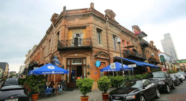 Lilus Hostel, Book Hostel Batumi 