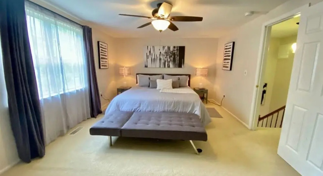 Top Rated Townhome - Our Reviews say it All. Large Discount During Pandemic. Self Checkin, Pet Friendly! Super-host Support, 预订 酒店 斯特灵 华盛顿都会区