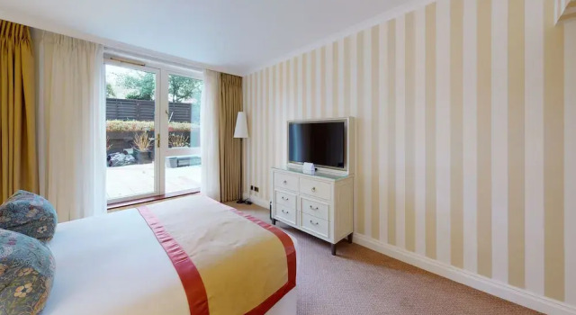 Апартаменты Deluxe with Garden Terrace с 2 комнатами Cheval Thorney Court at Hyde Park