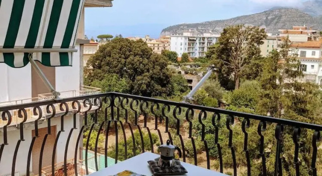 Апартаменты La Deliziosa Flat with pool & terrace