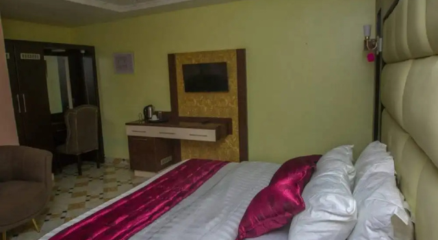 Номер Executive Doreen Grand Hotel & Suites