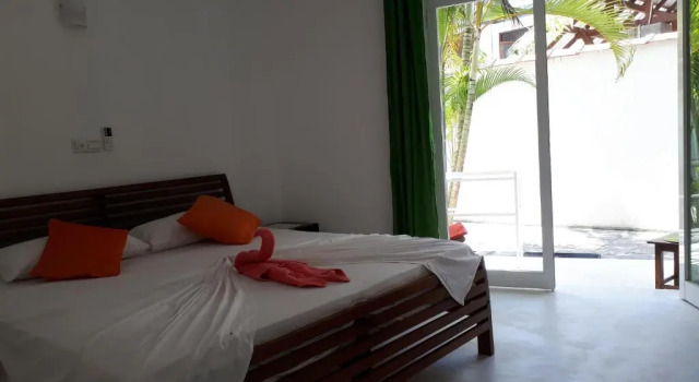 Номер Economy The Bed