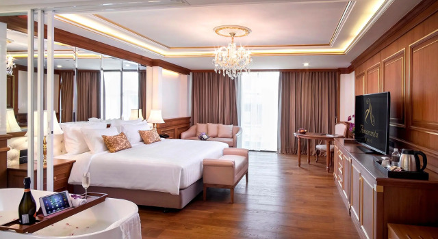Номер Premier Amaranta Hotel